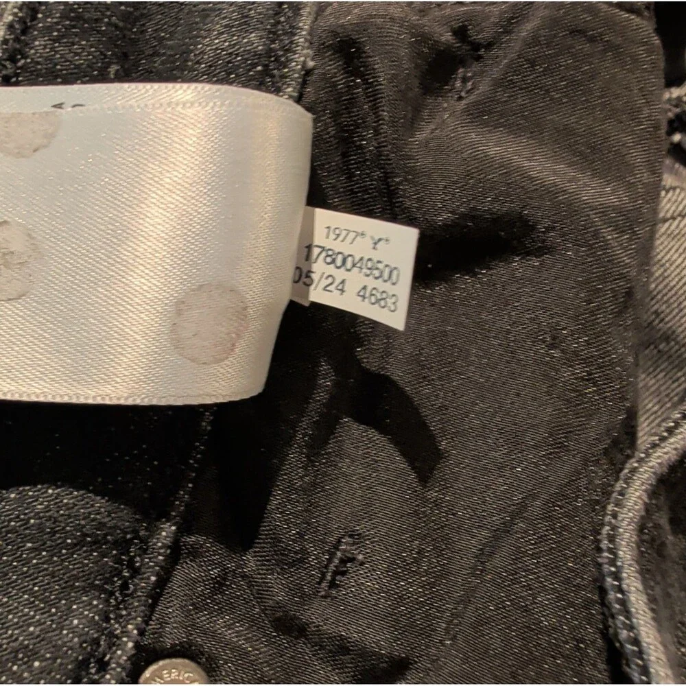 American Eagle Strigid Mom Jeans Womens 6 Black High Rise Denim